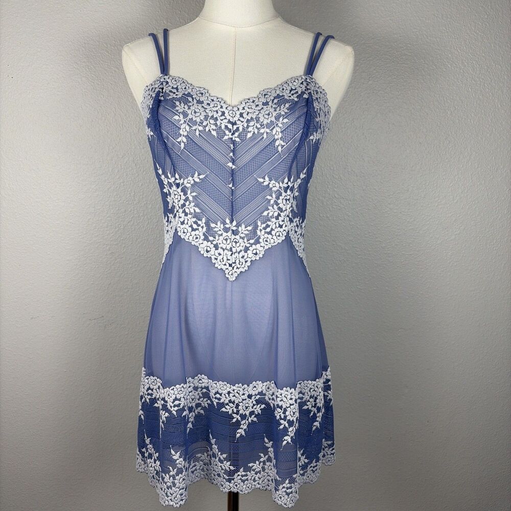 Wacoal Embrace Lace Sheer Chemise Medium Blue Lingerie Slip Nightgown Bridal
